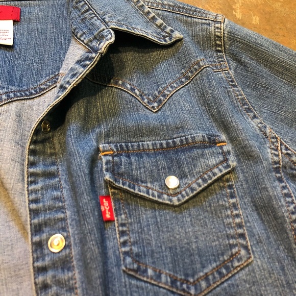 Levi’s Vintage Blue Jean Jacket - Picture 5 of 5
